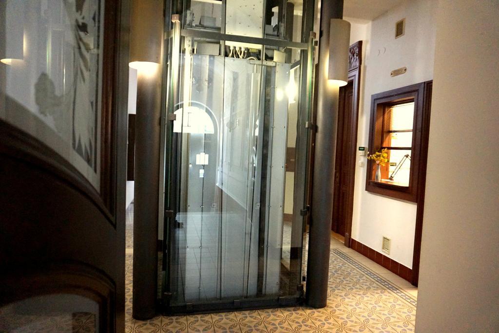 Decadent Art Deco Balcony Apartment In Old Town Praga Exterior foto